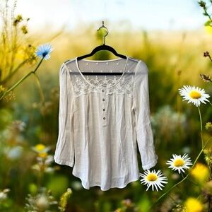 mine Cream Top with Lace